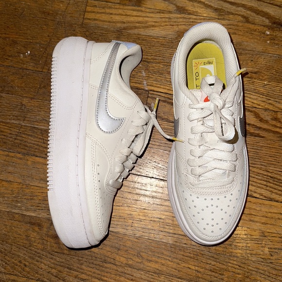 ••Nike Court Vision Alta•• - Picture 3 of 3